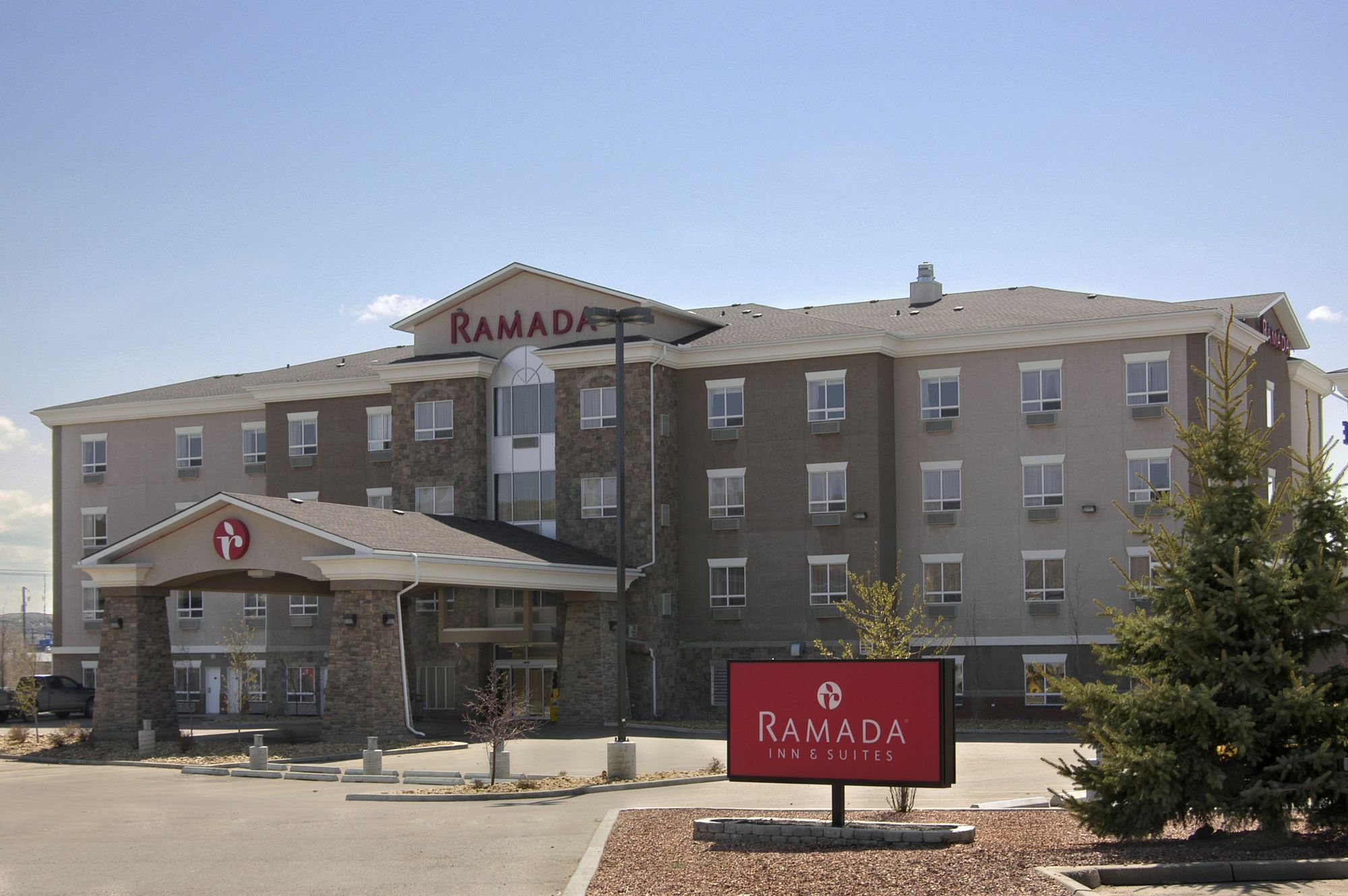 Ramada By Wyndham Drumheller Hotel & Suites Kültér fotó